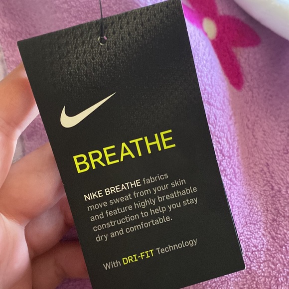 Nike Breathe Tee - Picture 5 of 6